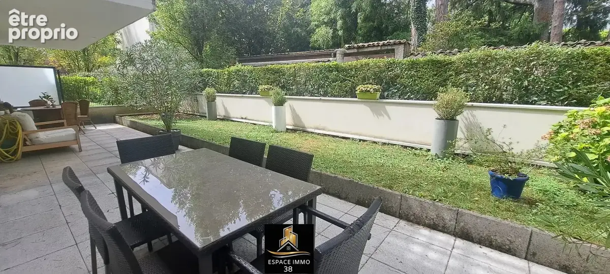 Appartement à VARCES-ALLIERES-ET-RISSET