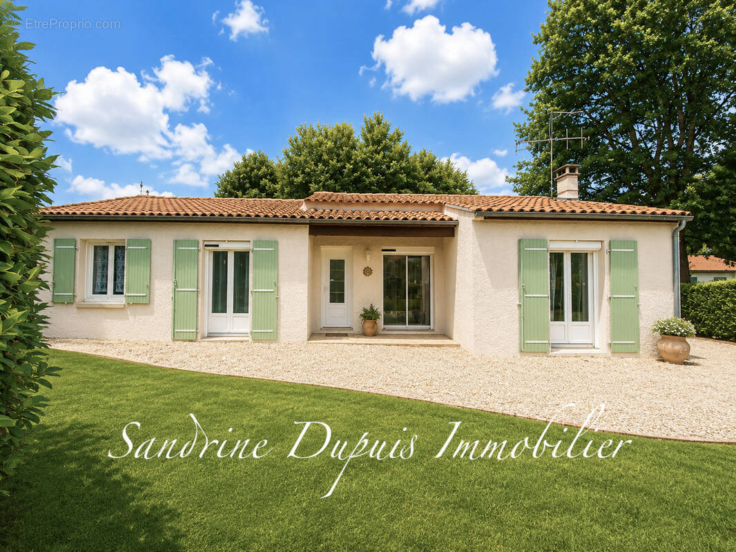 Maison à CHERMIGNAC
