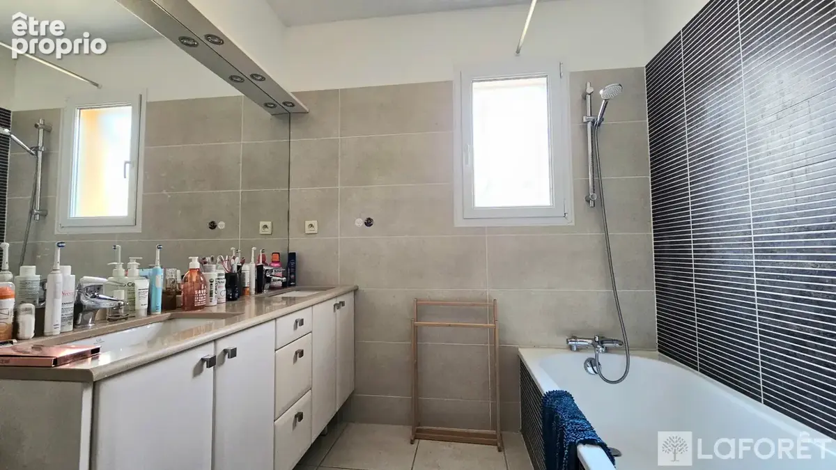Villa de 117 m2 avec piscine, proche du centre-ville - photo 9