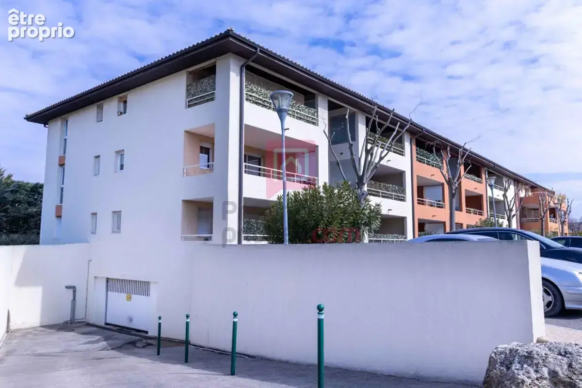 INVESTISSEURS- appt T3  67.32 m2 avec terrasse 14 m2, garage, parking. loué - photo 2