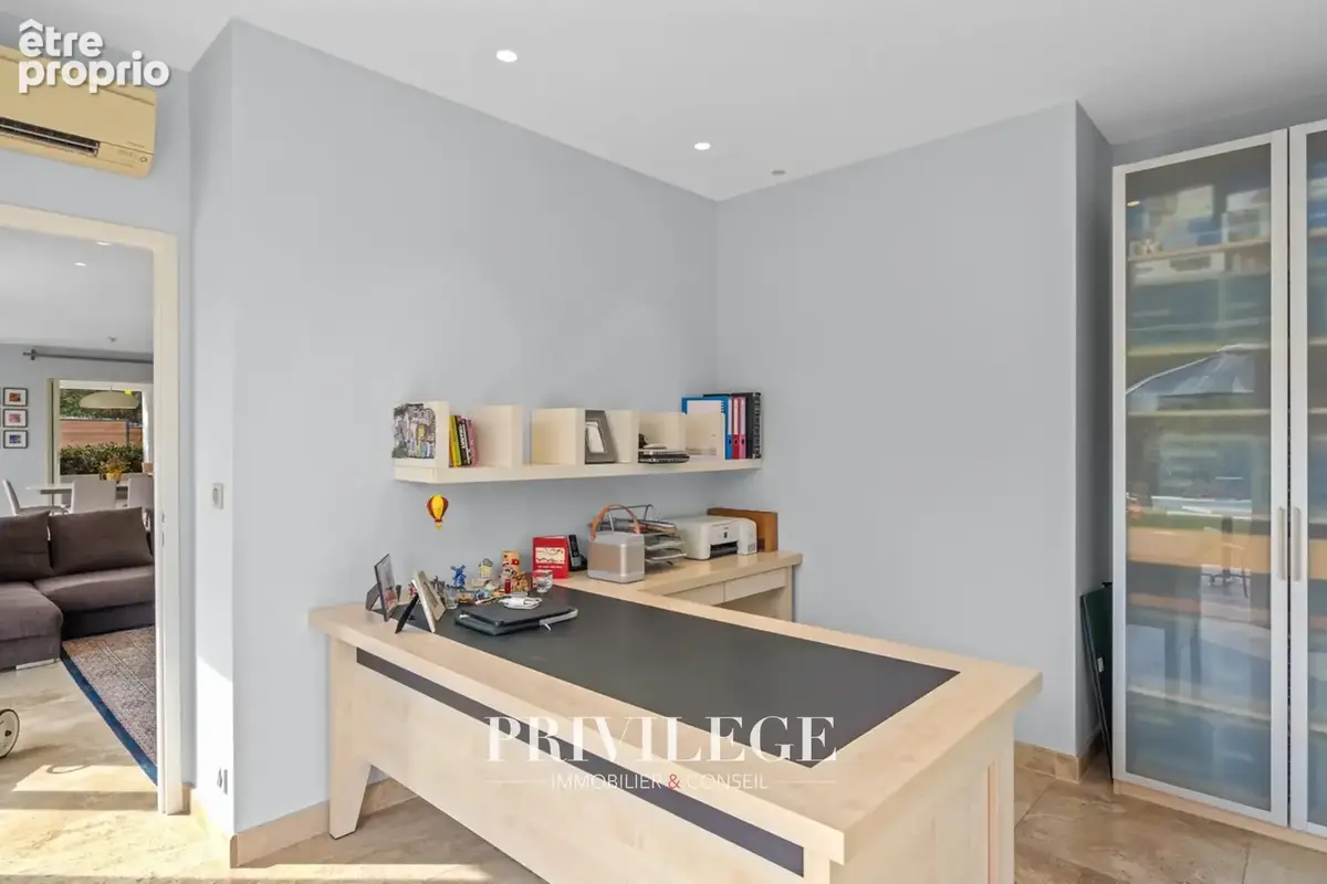 Peymeinade — Villa contemporaine de première main, piscine et ascenseur - photo 37