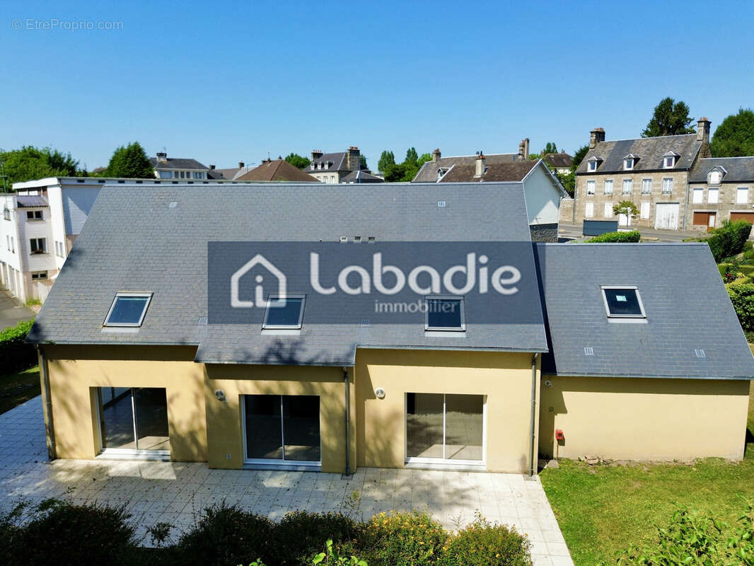 EXCLUSIVITE, proche toutes commodités, maison d'habitation de 7 PP, terrasse, terrain - photo 17