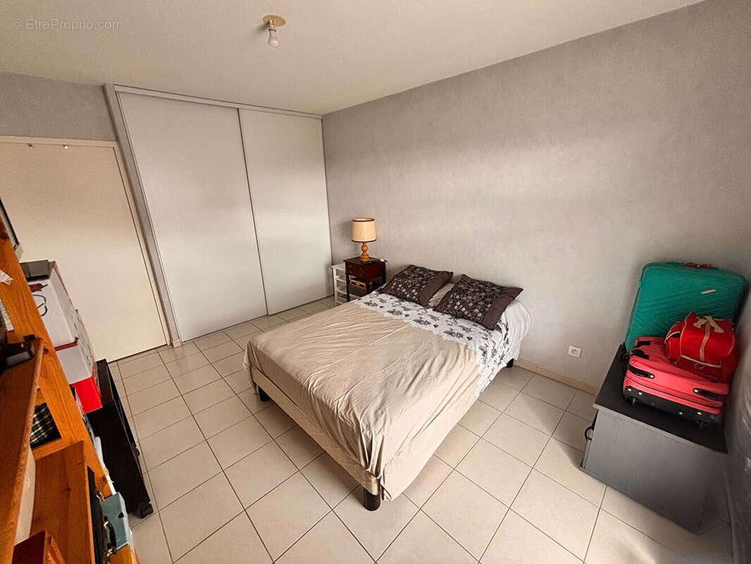 Nimes - magnifique appartement t3 de 63 m2 avec terrasse et box - photo 8