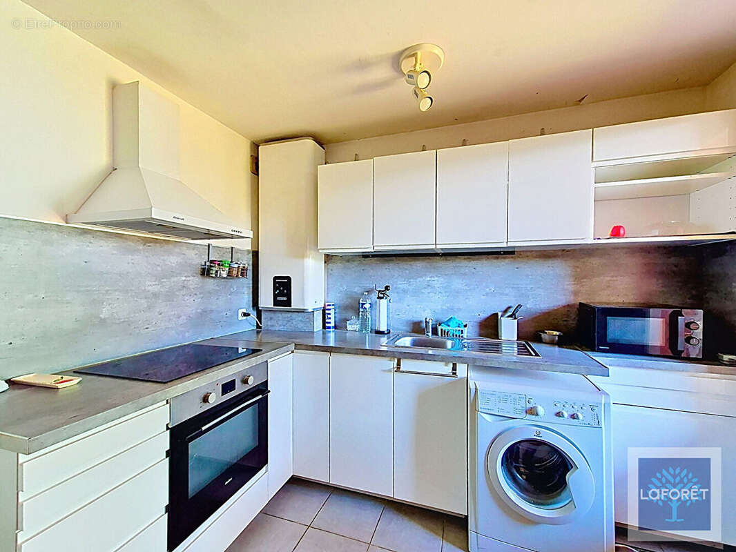 Appartement à VALLAURIS