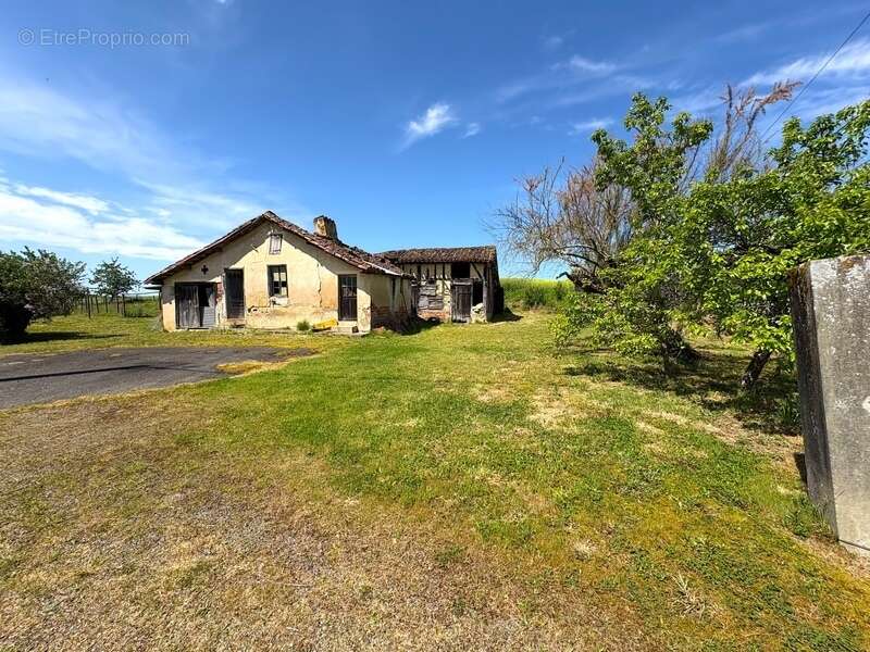 Maison 5 pièces 110m2 avec dépendance sur un hectare de terrain - photo 18