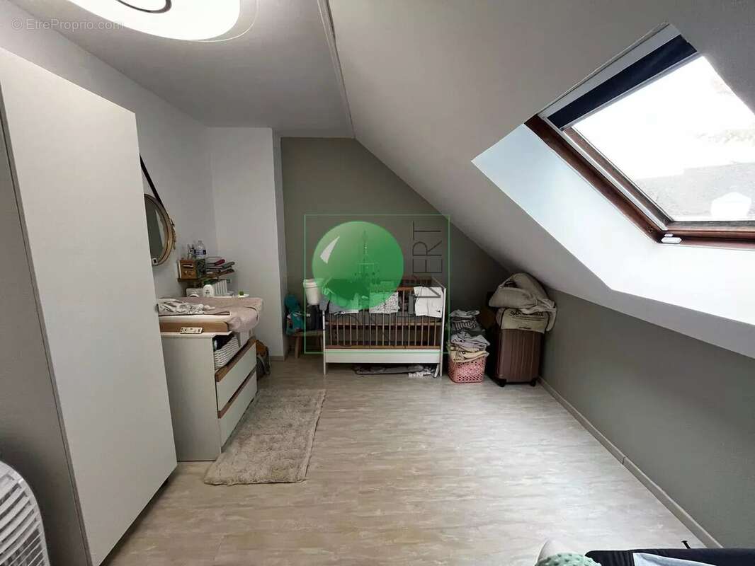 Maison à VERT-LE-GRAND