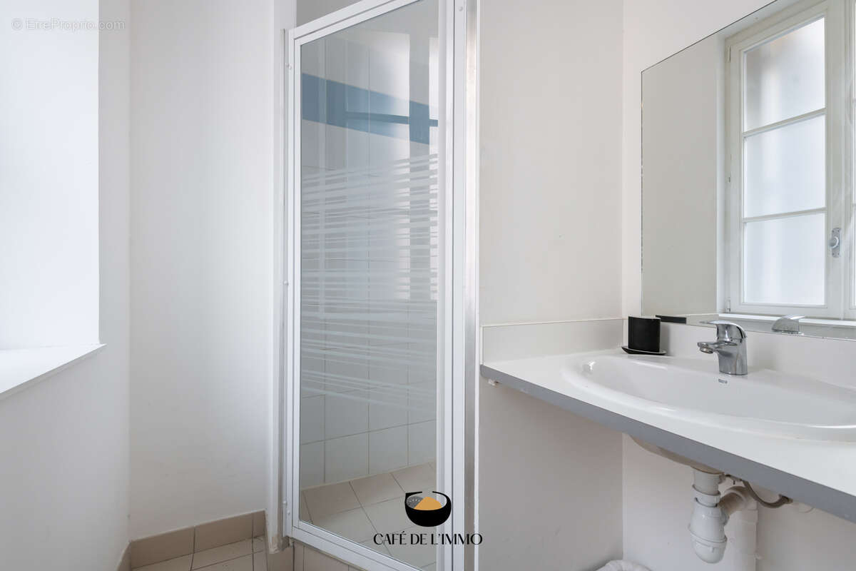 Appartement à MARSEILLE-2E