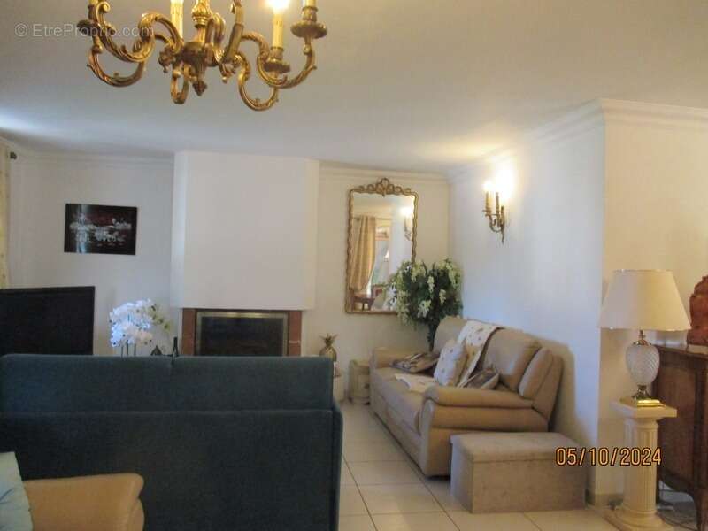 Maison à LA TOUR-DU-CRIEU