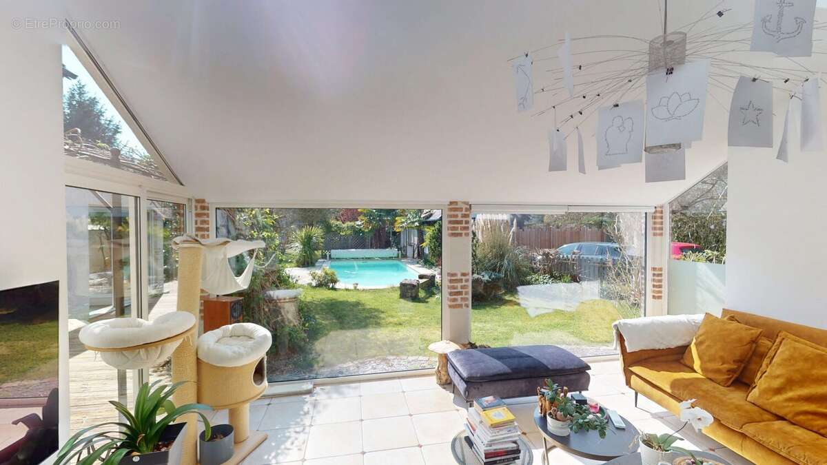 Maison à SAINT-DENIS-EN-VAL