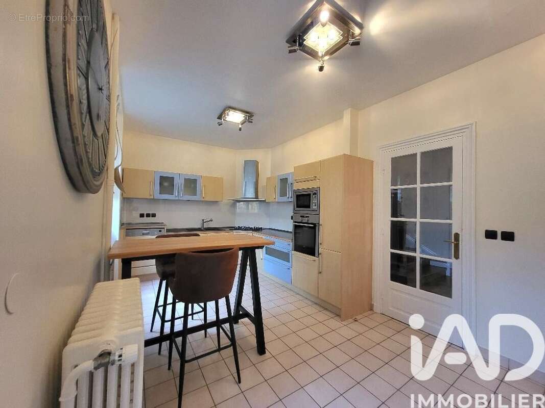 Photo 5 - Maison à MONTEREAU-FAULT-YONNE