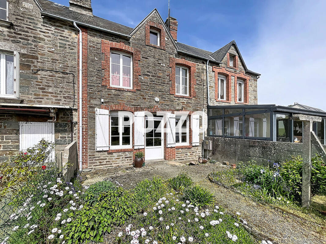Maison à LE MESNIL-VILLEMAN