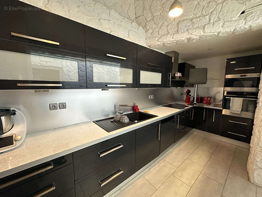 Maison à PONT-SUR-YONNE