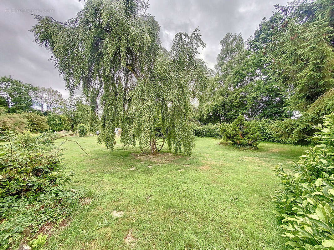 Maison à SAINT-GERMAIN-LA-CAMPAGNE