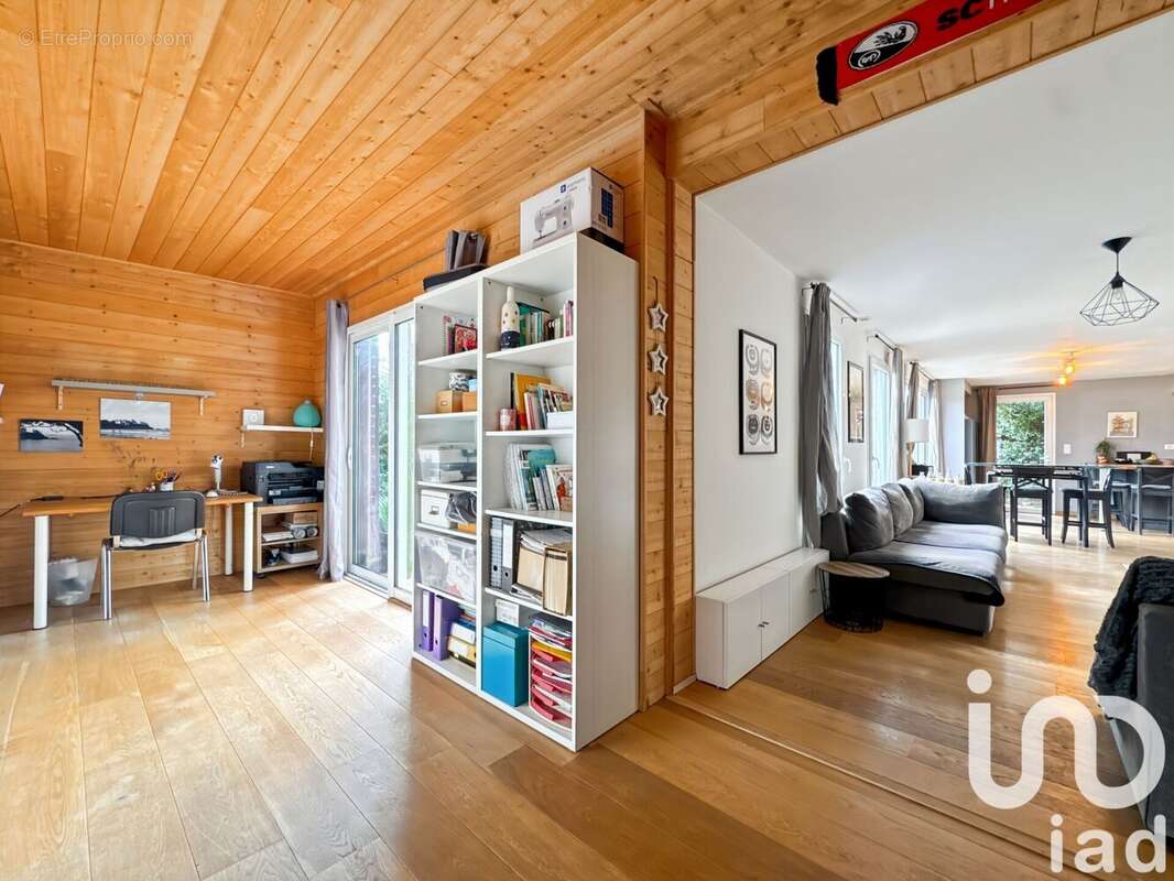 Photo 8 - Maison à BOBITAL