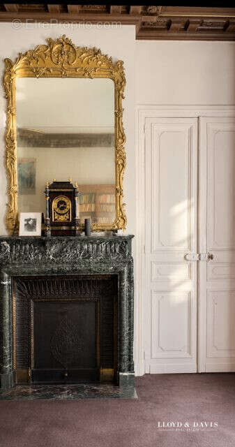 Appartement à PARIS-7E