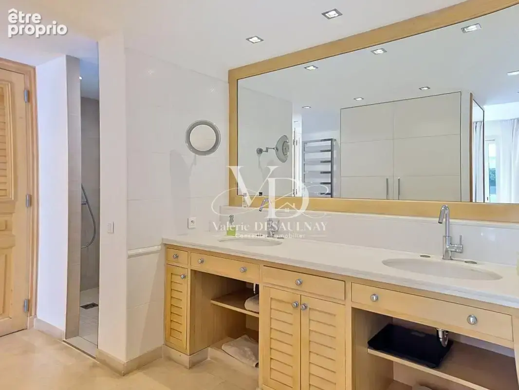 Maison 5 pièces 130 m² à vendre à Villeneuve-Loubet (06270) - photo 12