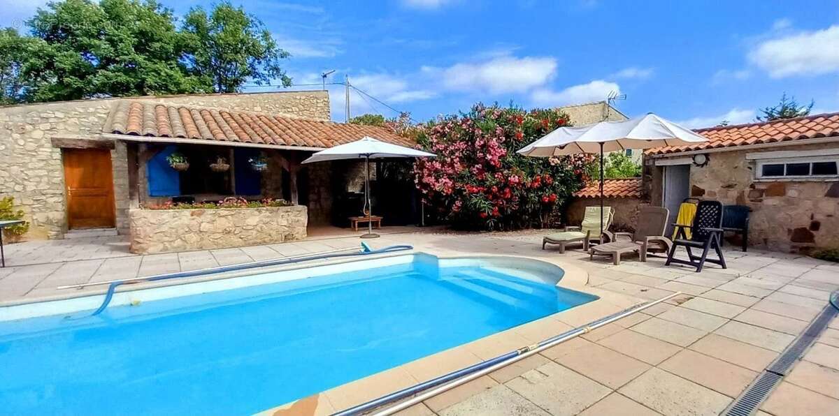 Maison à SAINT-PAUL-EN-FORET