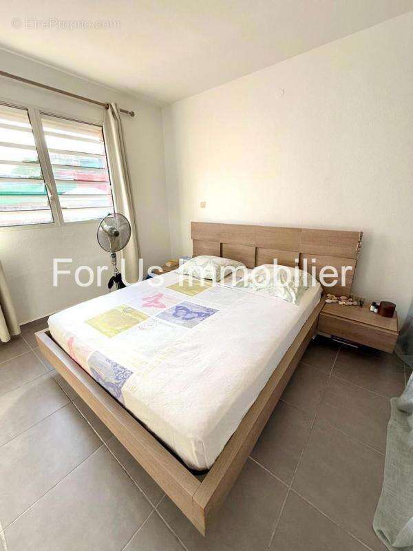 Maison à PETIT-BOURG