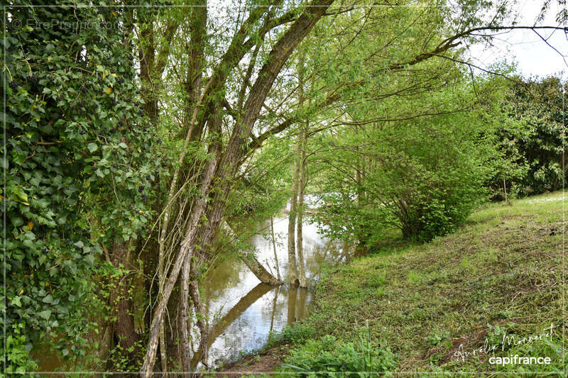 Maison à EPINEUIL-LE-FLEURIEL