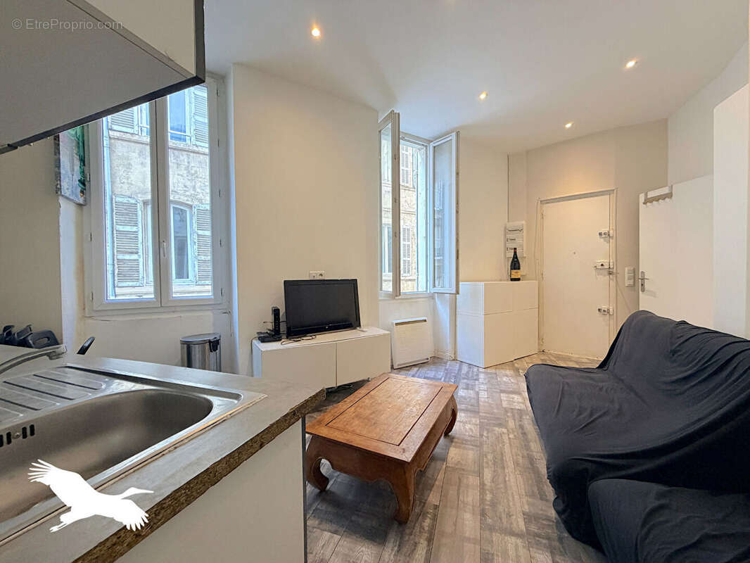 Appartement à MARSEILLE-6E
