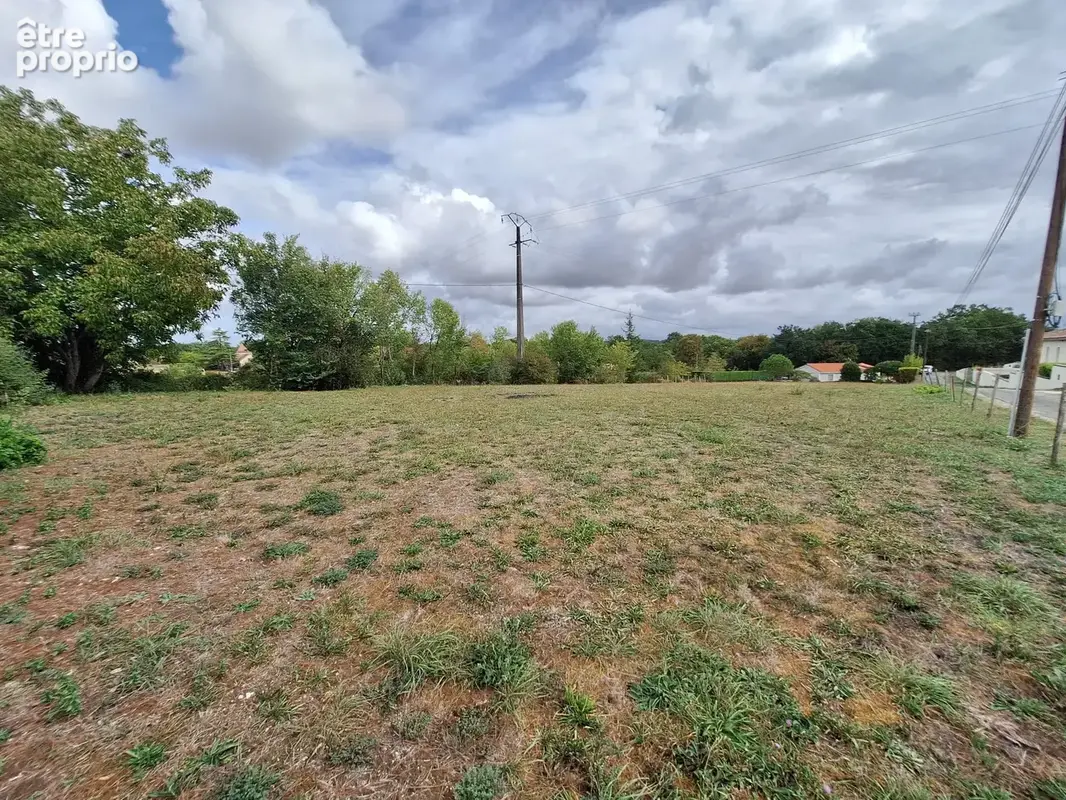 Terrain 1 000 m² à vendre à Monflanquin (47150) - photo 2