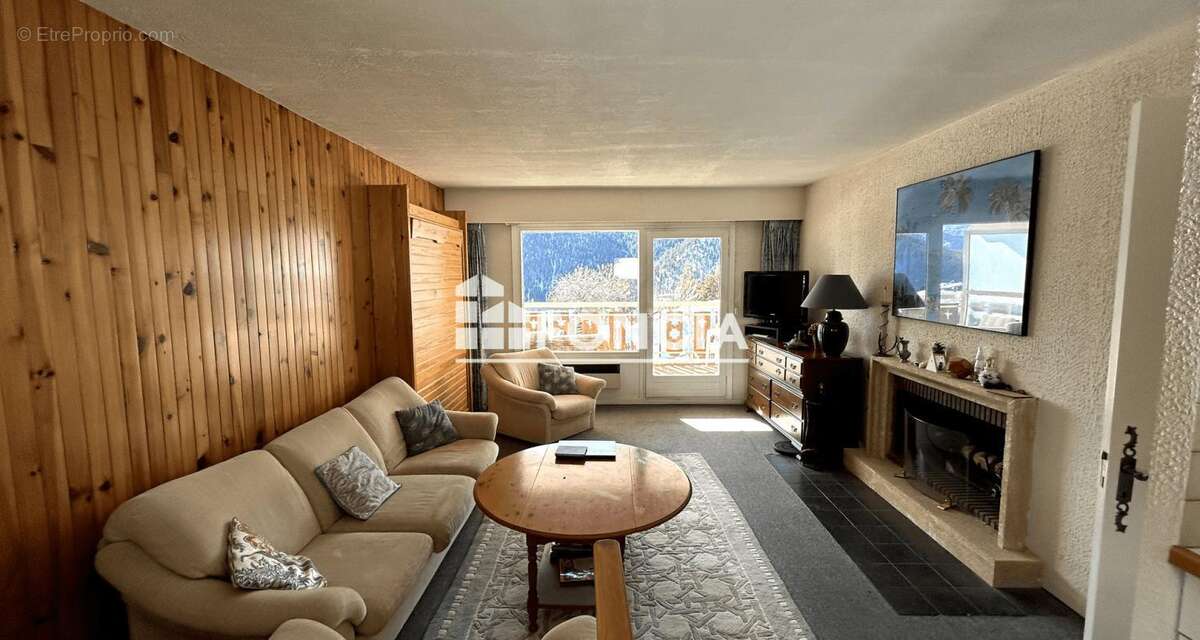 Appartement à SAINT-ETIENNE-DE-TINEE