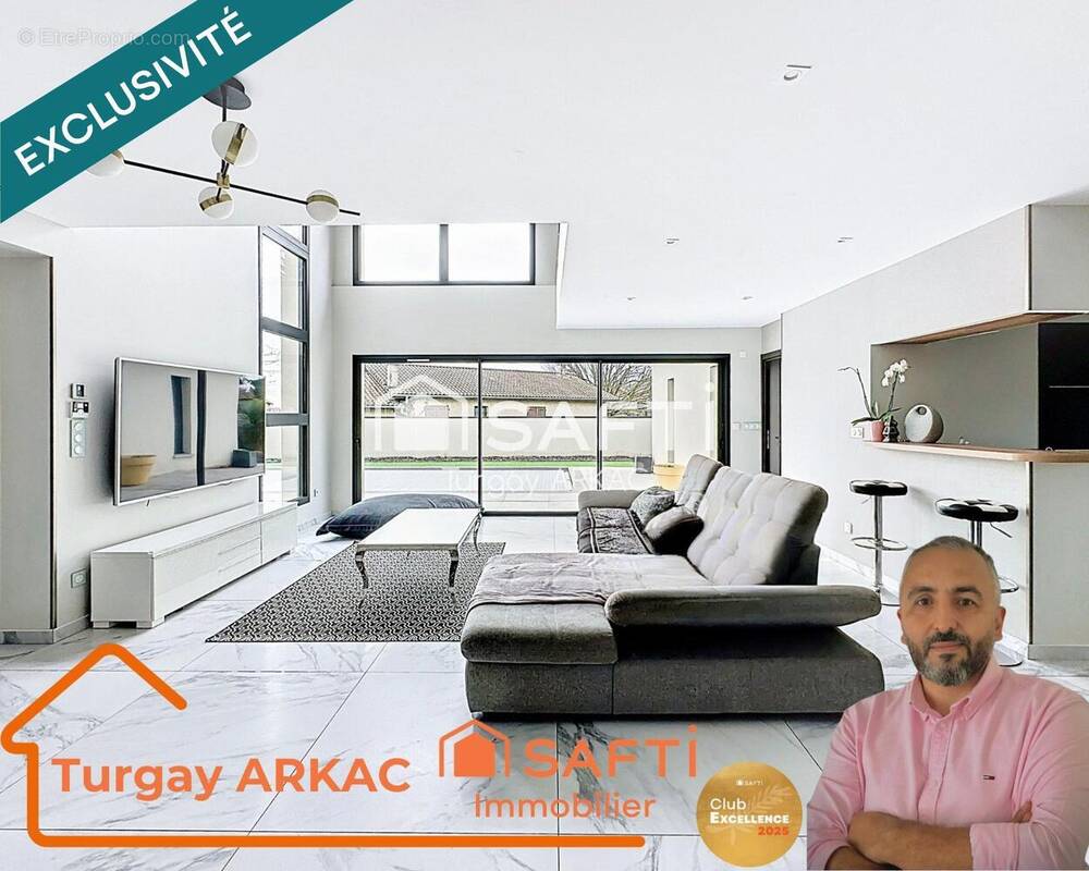 Photo 1 - Maison à BOURGOIN-JALLIEU