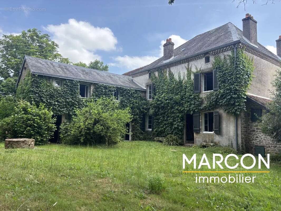 Maison à ARNAC-LA-POSTE