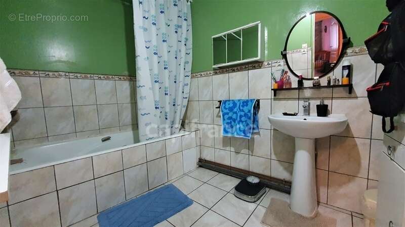 Maison à SAINT-LOUP-SUR-SEMOUSE