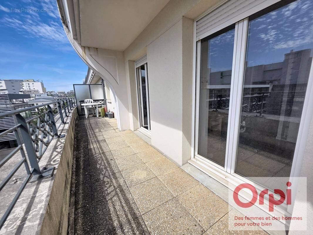 Appartement à ISSY-LES-MOULINEAUX