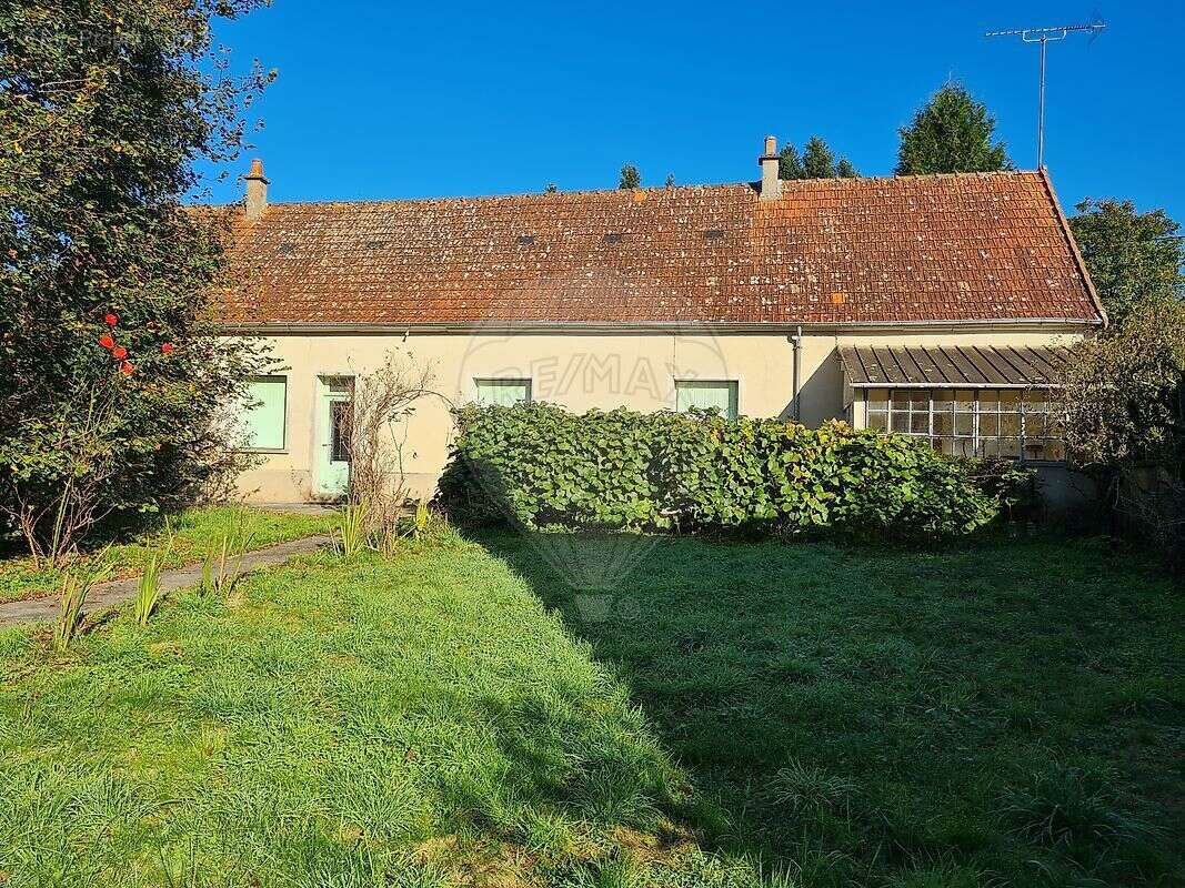 Maison à SICHAMPS