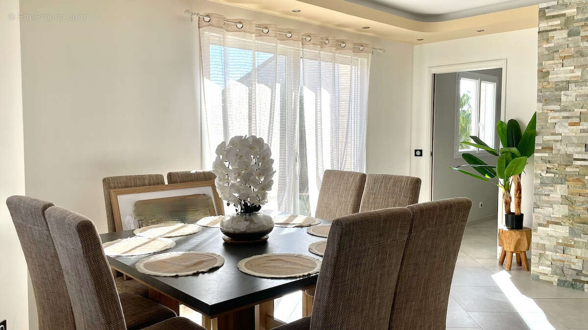 Maison à SAINT-DENIS-DU-BEHELAN