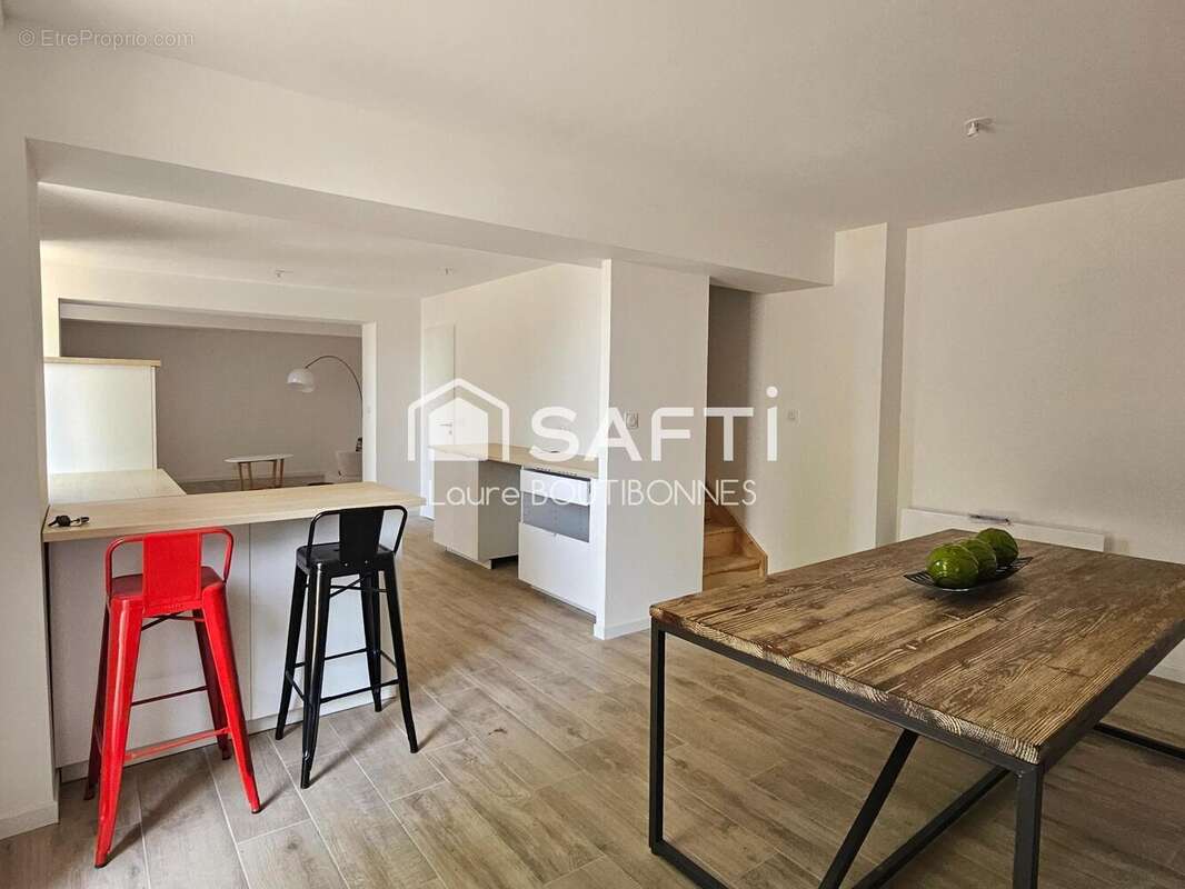 Photo 2 - Maison à SAINT-SULPICE