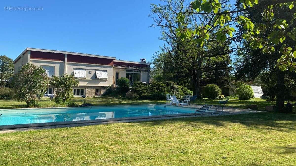 Maison Magne 7 pièce(s) - photo 4