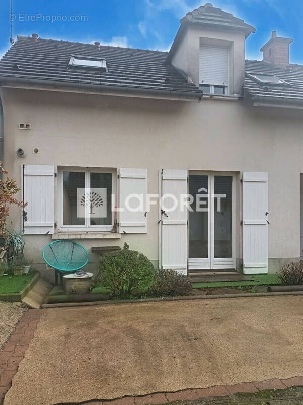 Appartement à GOUVIEUX