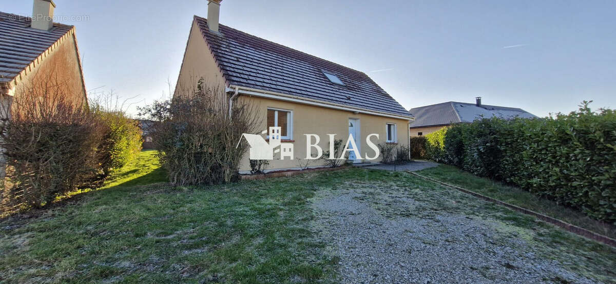 Maison à BOISSEY-LE-CHATEL