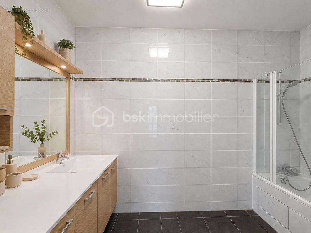 Appartement à MARNES-LA-COQUETTE
