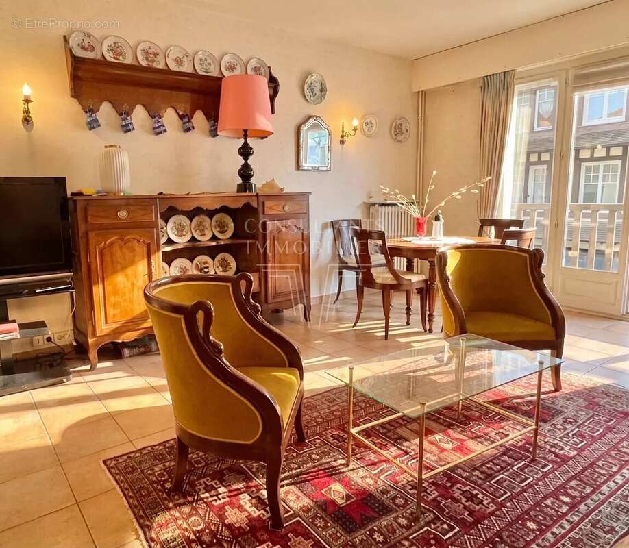 Deauville centre. appartement de 2 pieces avec balcon sud-ouest - photo 3