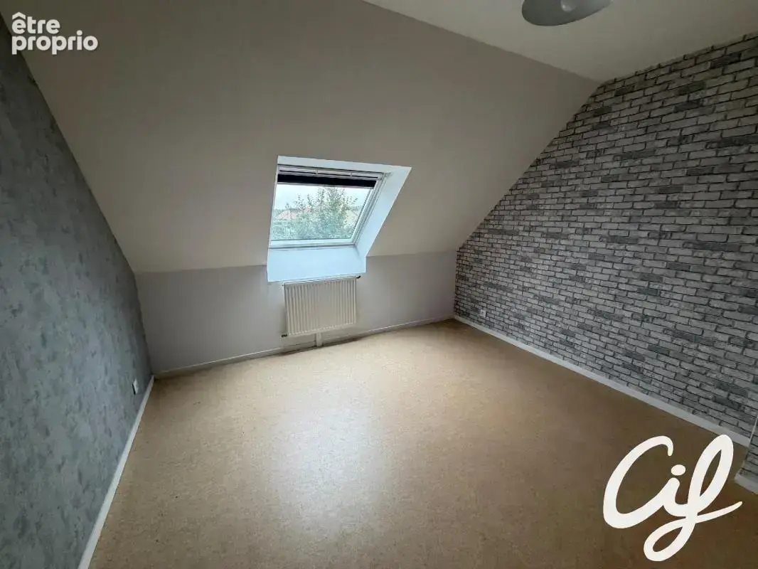 Maison T3 LA FRENAYE - 64.2 m2  130 000 Euros - photo 5