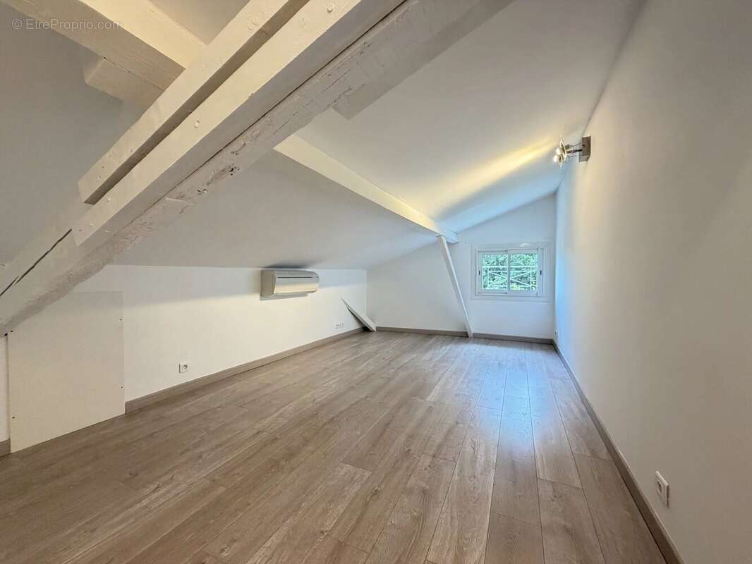 Maison à FIGANIERES