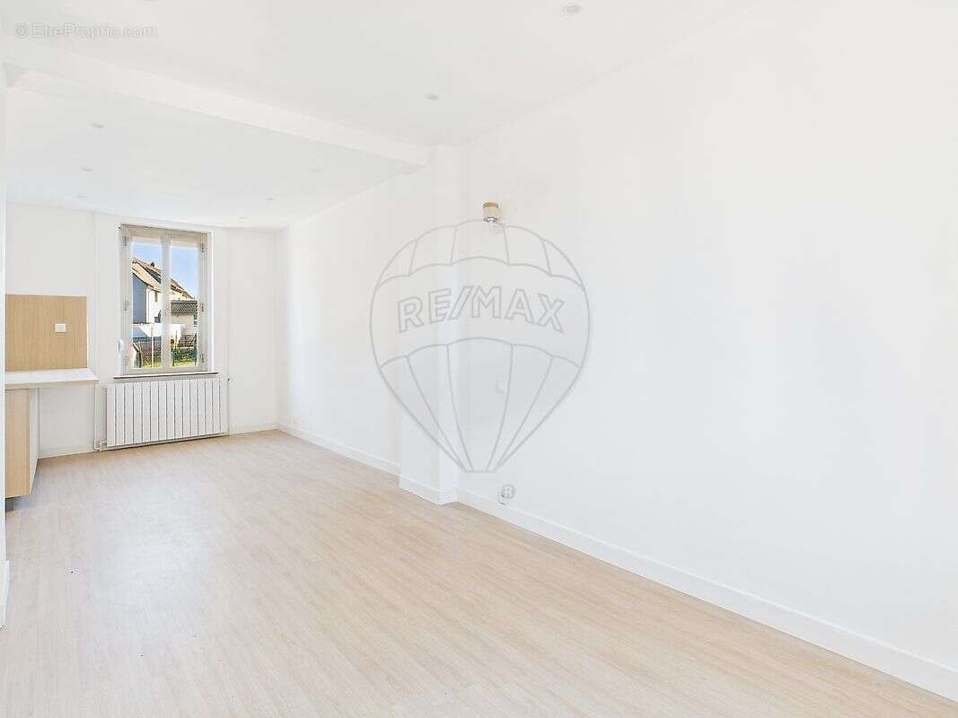 Maison à SAINTE-MARIE-AUX-CHENES