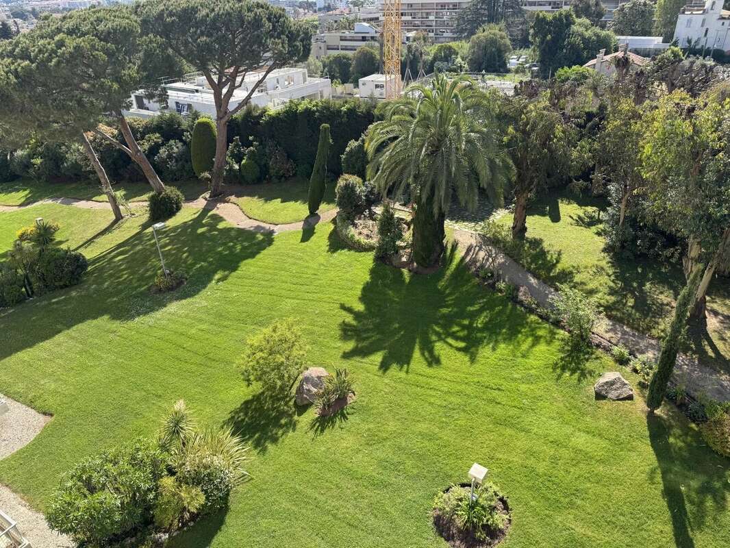 Appartement à VALLAURIS