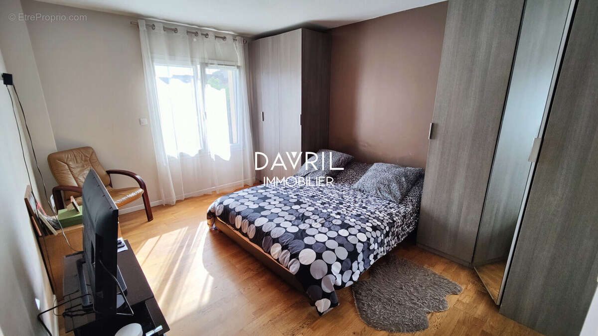 Maison à CONFLANS-SAINTE-HONORINE