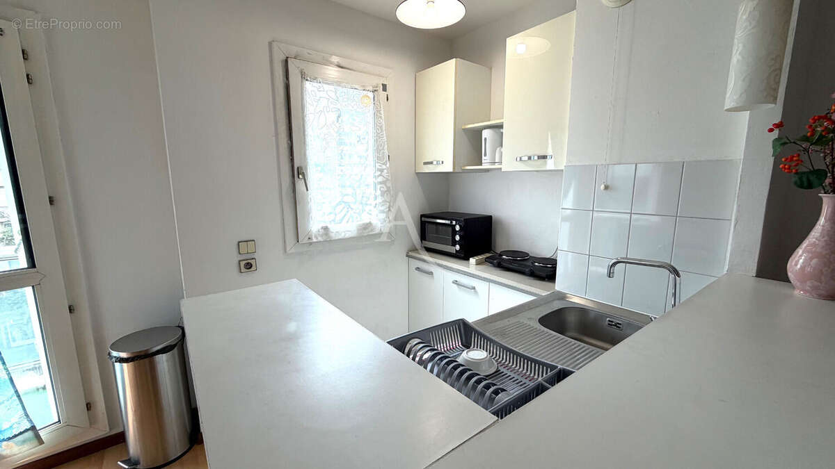Appartement Le Kremlin Bicêtre 1 pièce(s) 30 m2 - photo 3