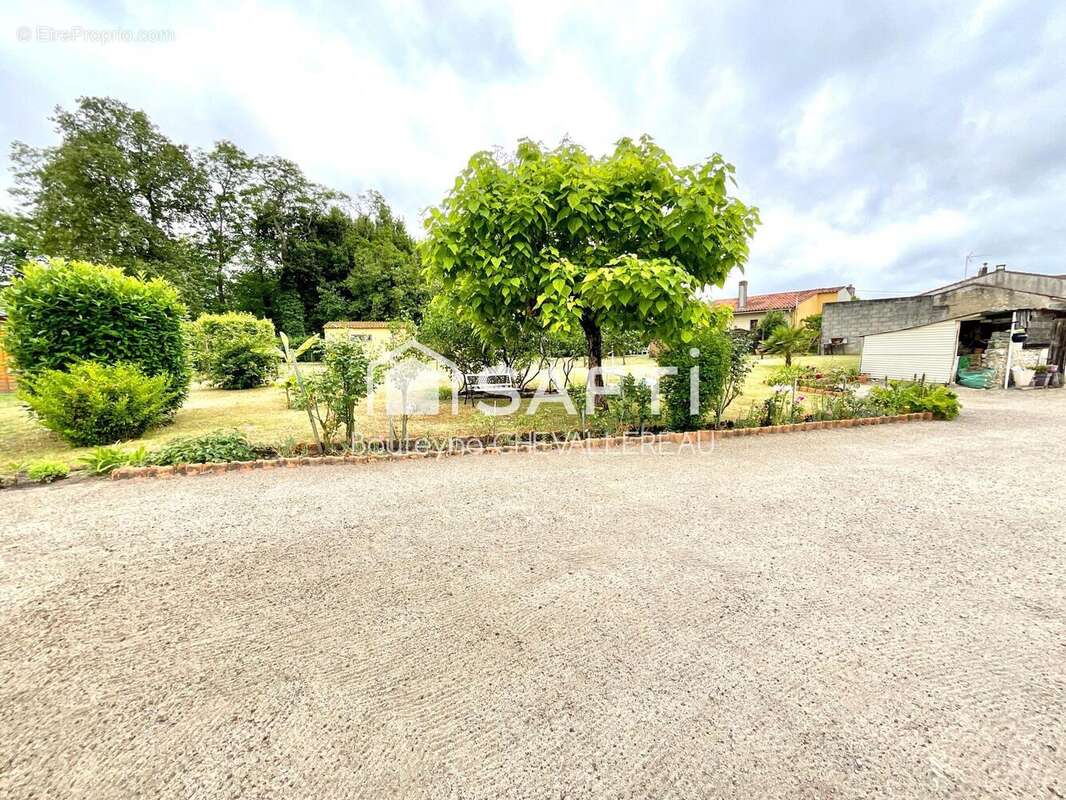 Photo 3 - Maison à SAINT-GERMAIN-D&#039;ESTEUIL