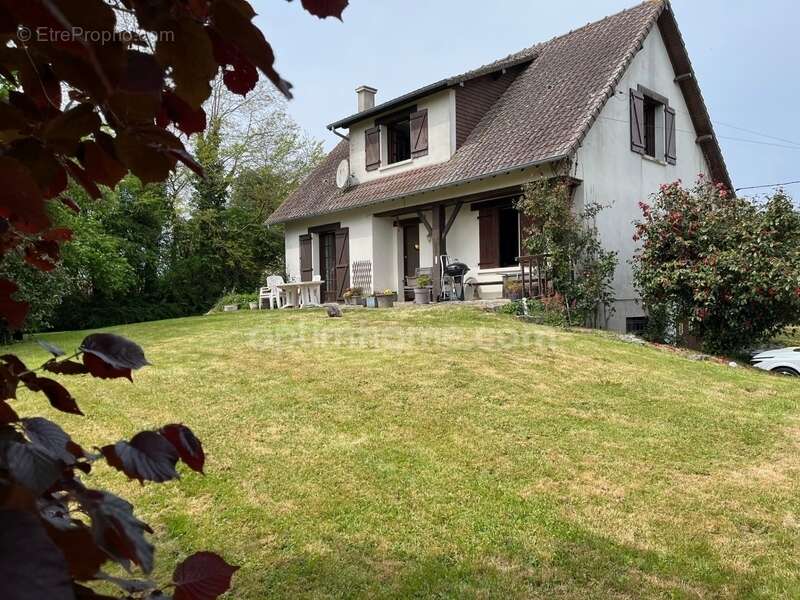 Maison à AUNAY-SUR-ODON