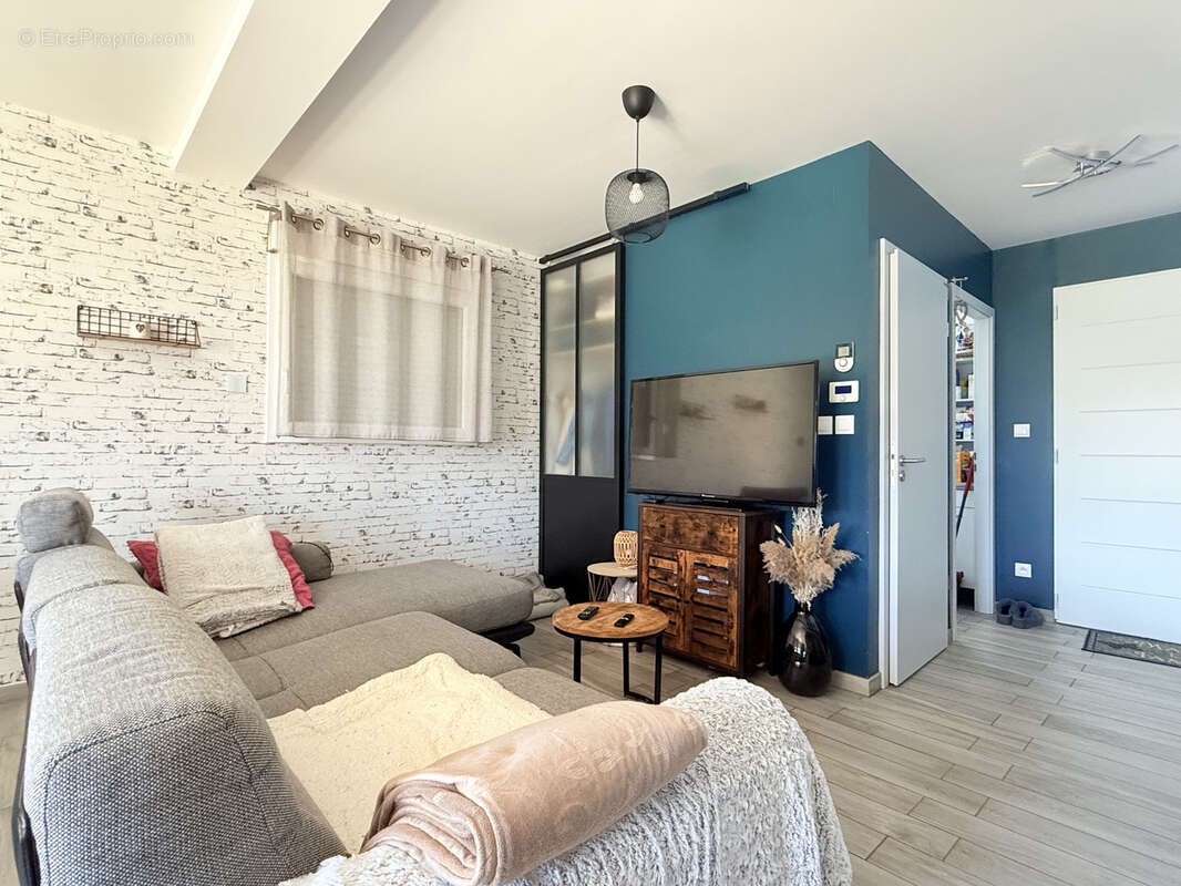 Pournoy-la-Grasse   Maison de 2018, 4 chambres, DPE B, aucun travaux à prévoir - photo 4