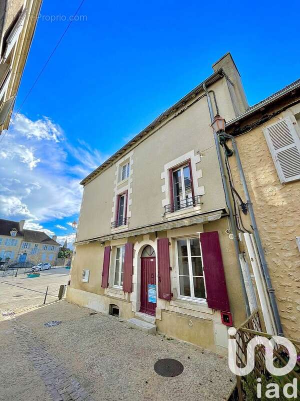Photo 2 - Maison à MONTMORILLON
