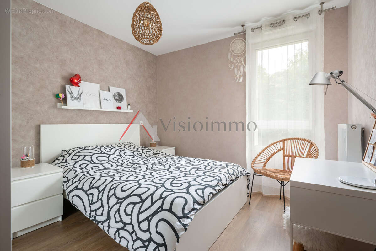 Appartement à FONTAINE