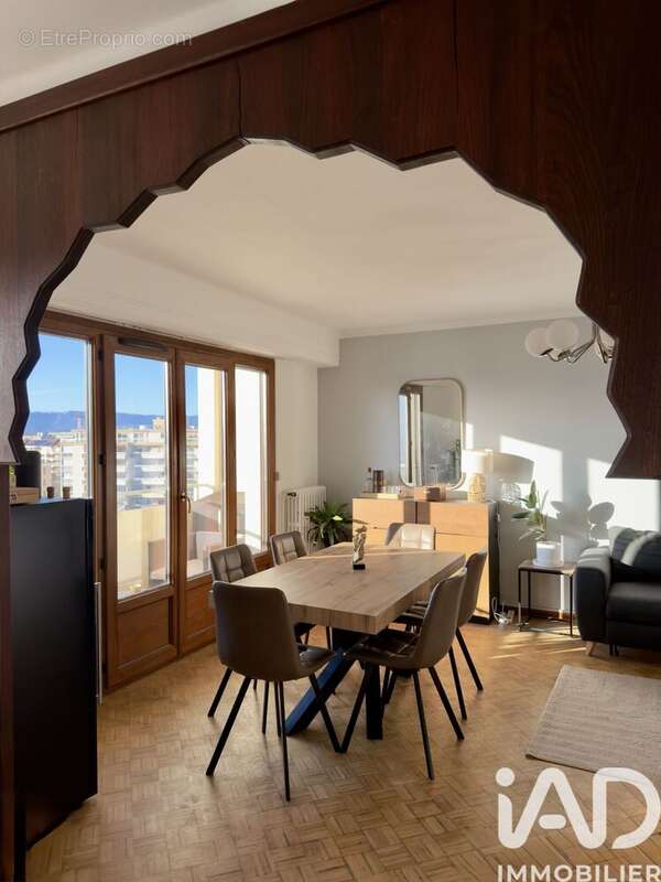 Appartement 60 m² à Annemasse  - photo 2